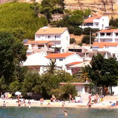 Appartement In With Sea View, Balcony, Air Conditioning, Wifi 237-1 Duće