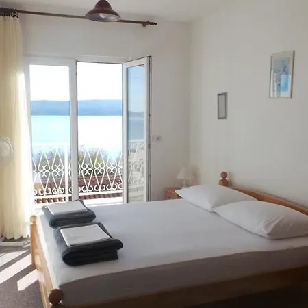 In With Sea View, Balcony, Air Conditioning, Wifi 237-1 *